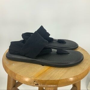 Sanuk yoga sandal in black 8
